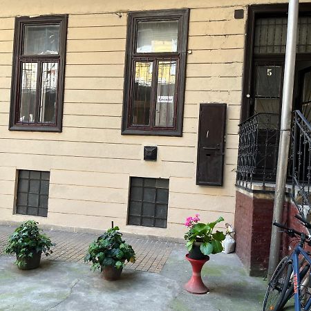 Lavender Apartment Near Heroes' Square & Puskas Stadium Budapest Luaran gambar